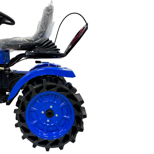 نمای لاستیک عقب تیلر کولتیواتور 4 چرخ آگرو چراغ دار 12 اسب بخار مدل AG001-2