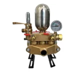 نمای شیر خروجی و نمایشگر فشار پمپ سمپاش لوشانگ 3 اسب بخار مدل LS30